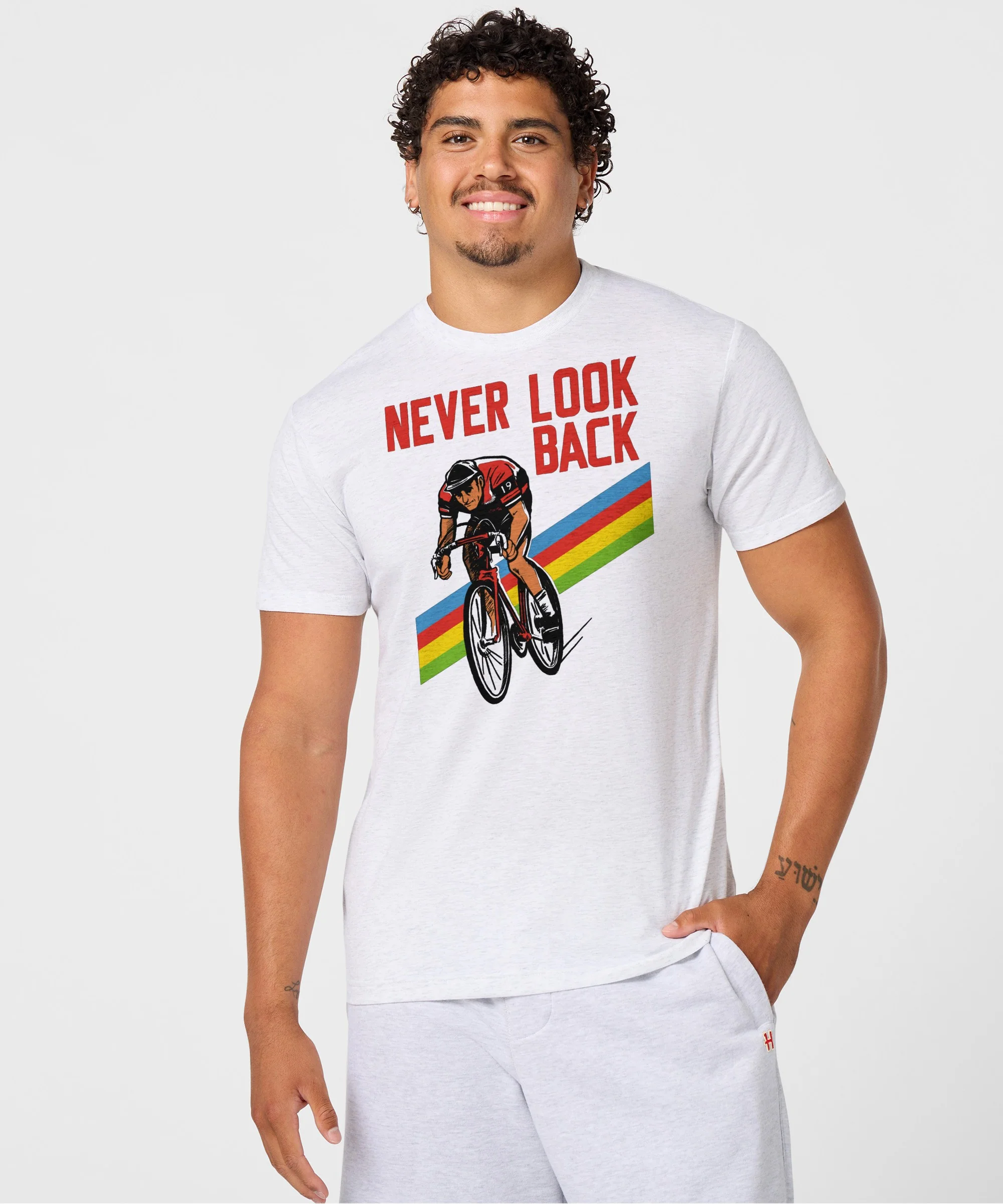 Cyclist Never Look Back - Image 3