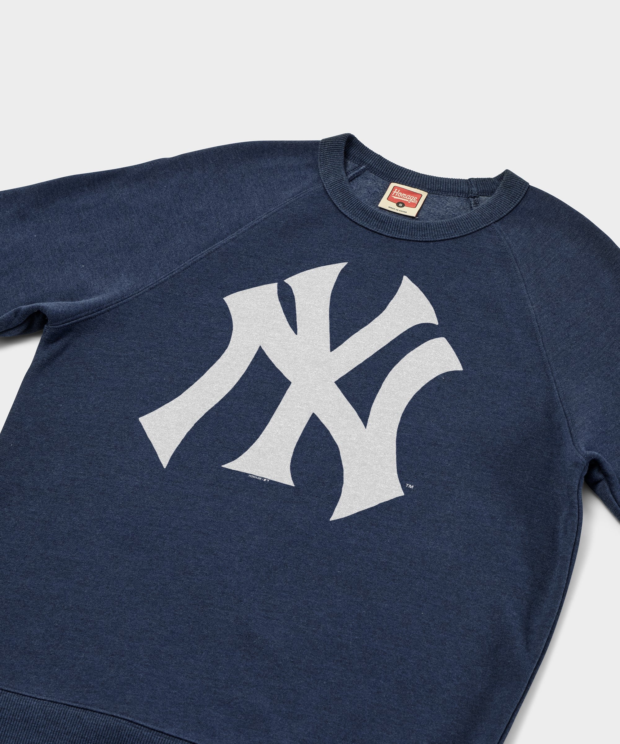New York Yankees Cap Logo '68 Crewneck - Image 4