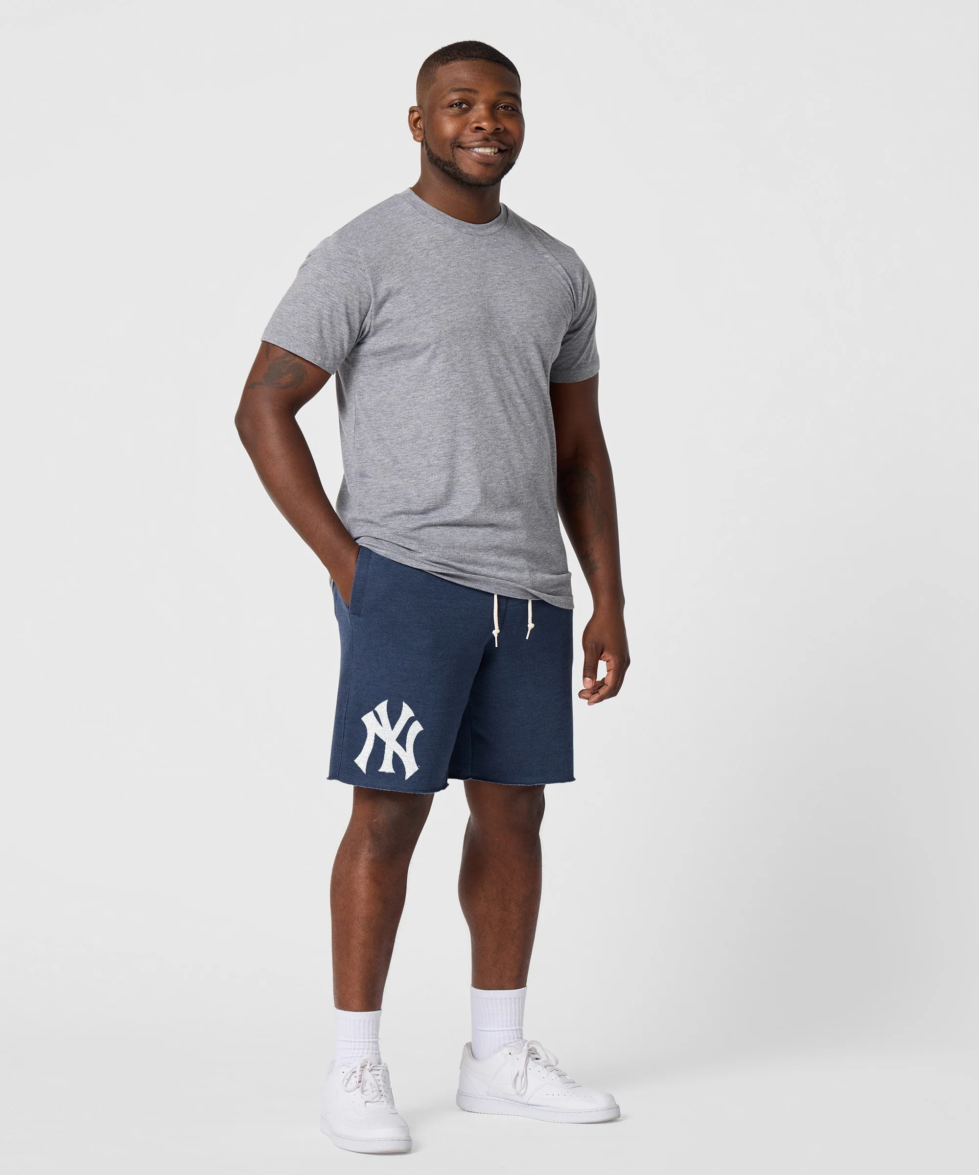 New York Yankees Cap Logo '68 Sweat Shorts - Image 5