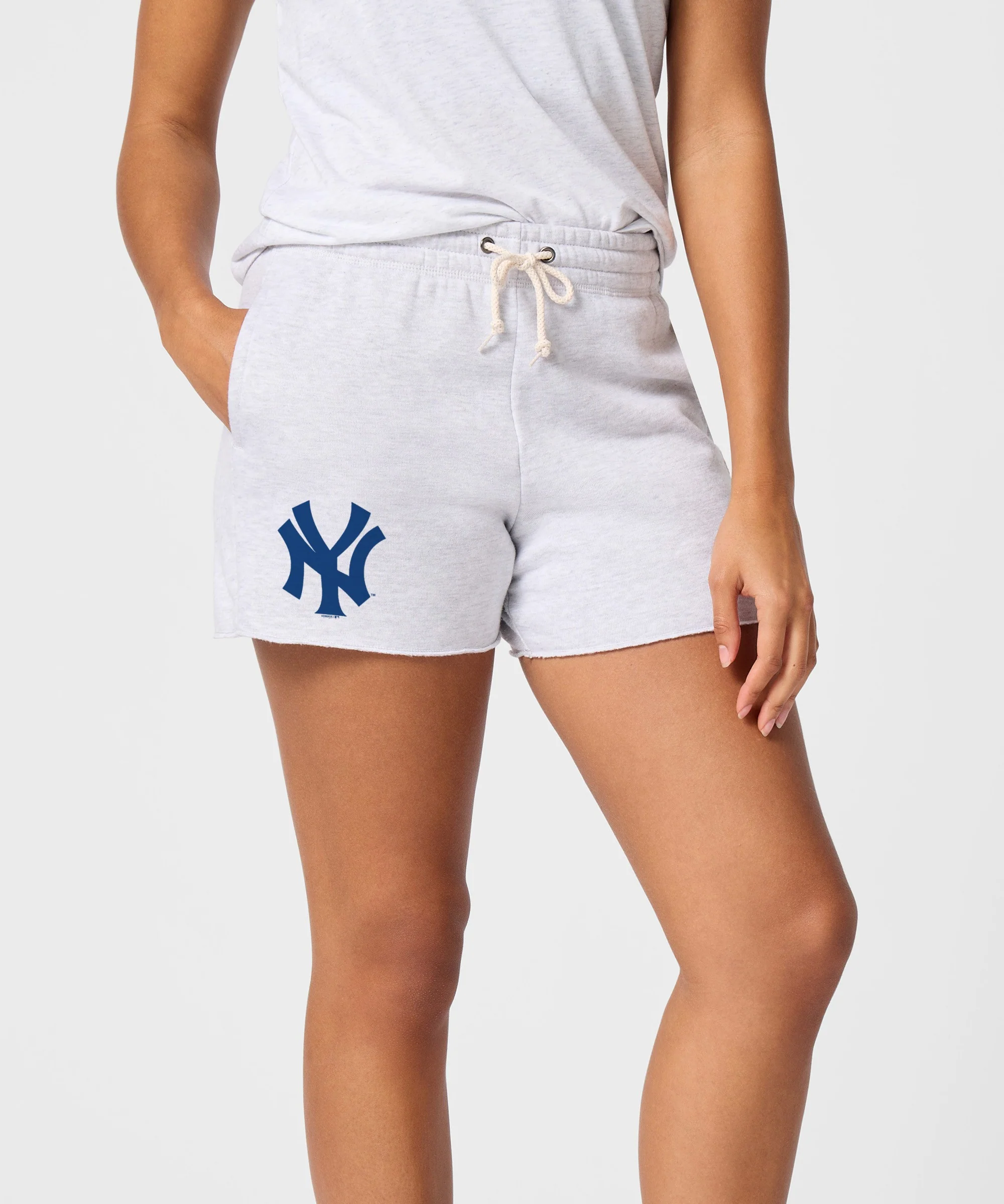 Women's New York Yankees Jersey Logo '47 Sweat Shorts - Image 3